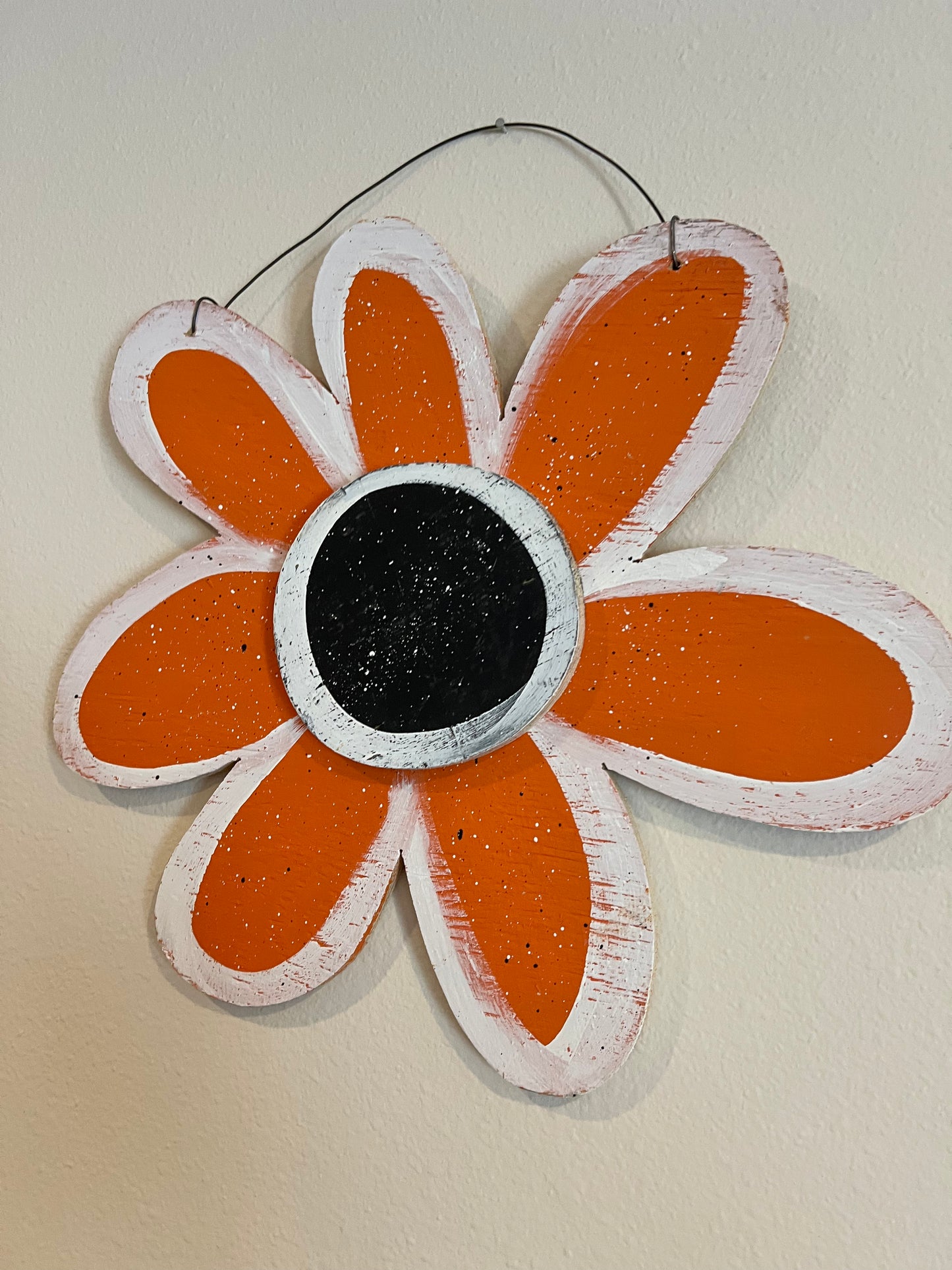 Wooden Daisy Hanger