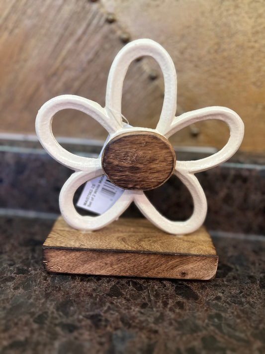 Metal Daisy on Stand